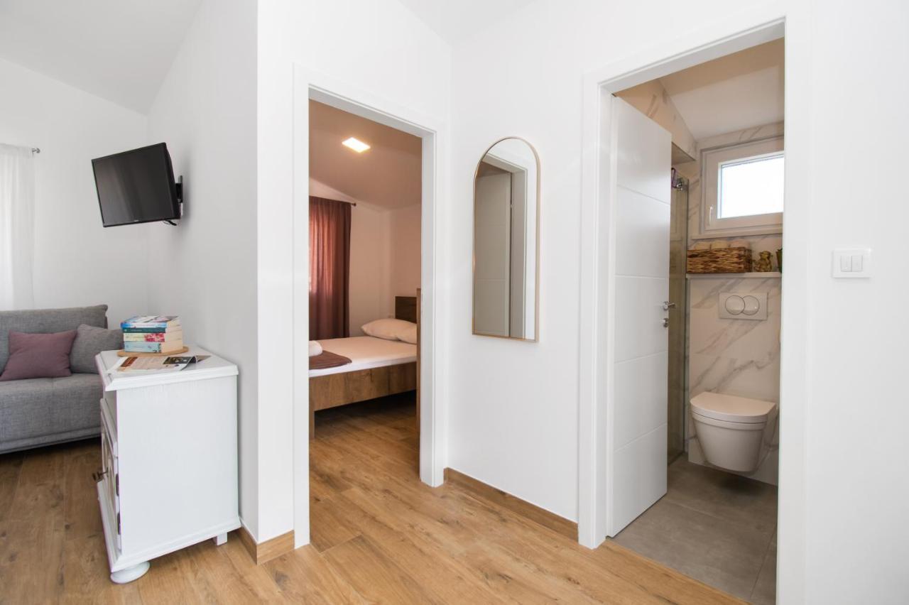 Apartmani Monika 자보리치 외부 사진