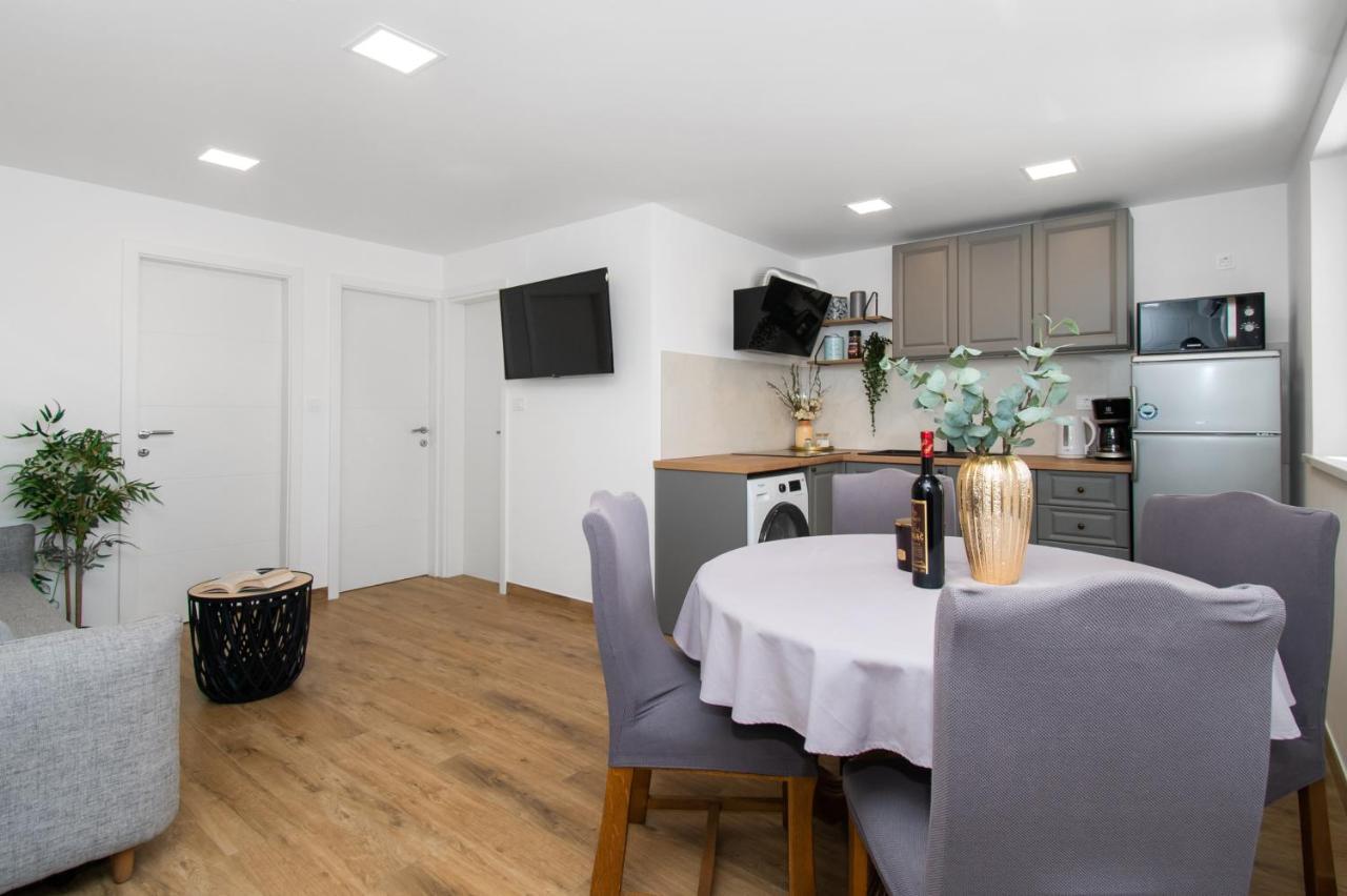 Apartmani Monika 자보리치 외부 사진